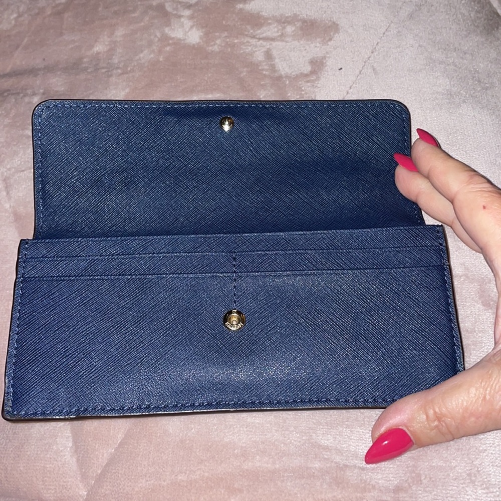 Kors Wallet - Picture 5 of 5